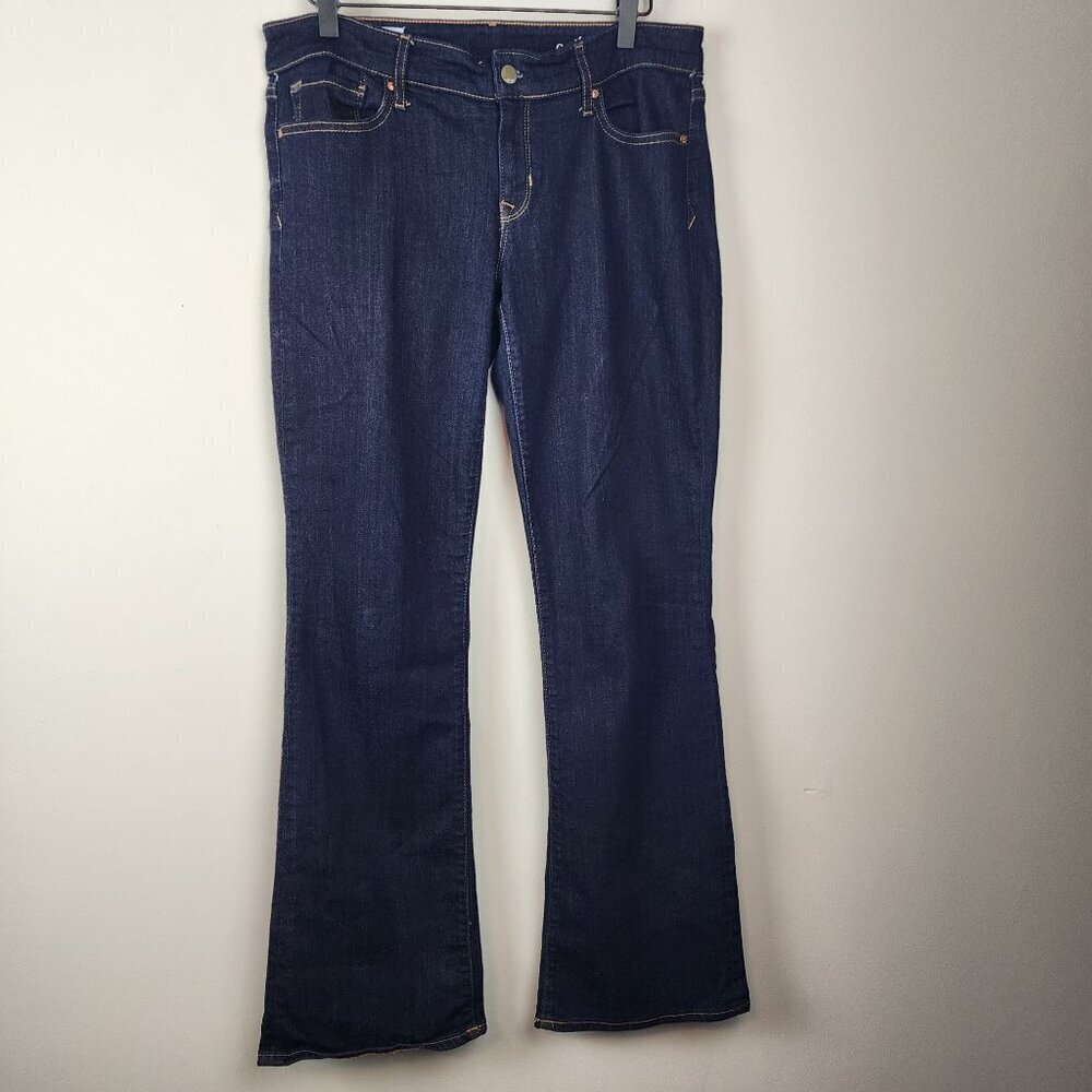 Gap sexy boot jeans sz 30 R  blue denim mid rise